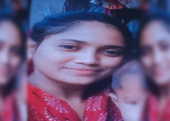 কাটোয়ায় বধূকে পুড়িয়ে মারার চেষ্টার অভিযোগ স্বামীসহ শ্বশুরবাড়ির লোকজনের বিরুদ্ধে