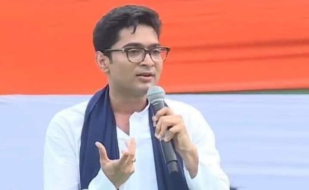 সিবিআইয়ের তলবে নিজাম প্যালেসে অভিষেক ব্যানার্জি