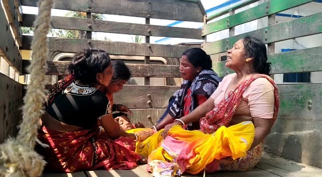 পা পিছলে পুকুরের জলে পড়ে মর্মান্তিক মৃত্যু ১০ বছরের কিশোরের