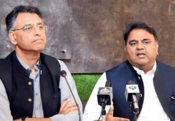 ইমরান খানের দলে পদত্যাগের হিড়িক, সঙ্গ ত্যাগ করলেন ঘনিষ্ঠ ফাওয়াদ চৌধুরী