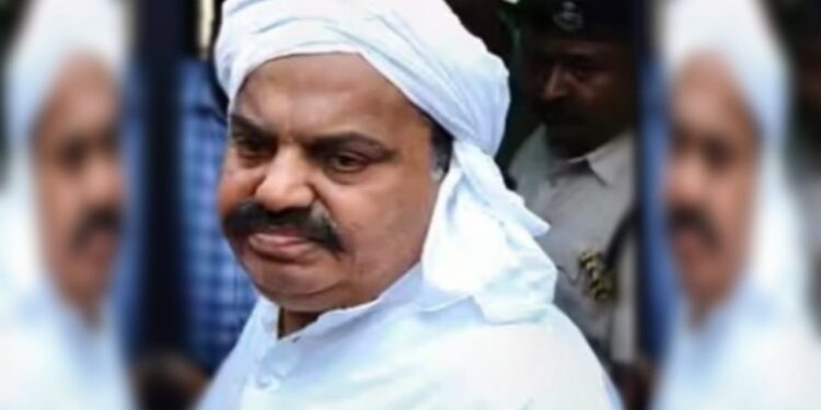 মাফিয়া আতিক আহমেদের জায়গায় বাড়ি গড়ে গরীব মানুষদের হাতে তুলে দেবেন যোগী আদিত্যনাথ