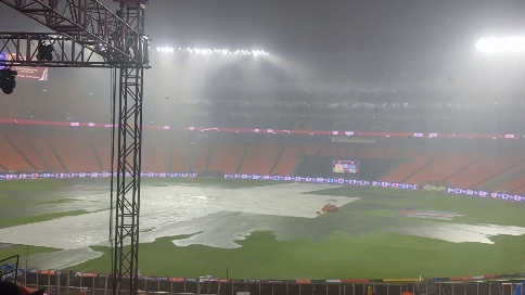 প্রবল বৃষ্টিতে শুরুই হল না আইপিএল ২০২৩- এর ফাইনাল ম্যাচ