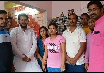 মাধ্যমিকে প্রথম স্থানাধিকারী দেবদত্তা মাজির মাকে ফোনে শুভেচ্ছা জানালেন শুভেন্দু অধিকারী