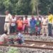 পূর্বস্থলীতে ট্রেনের সামনে ঝাঁপ দিয়ে আত্মঘাতী টোটো চালক
