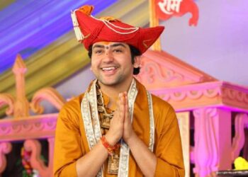 “সনাতন ধর্মের জন্য সকলকে জাগতে হবে, কাপুরুষরাই জাগতে চায় না” : পন্ডিত ধীরেন্দ্রকৃষ্ণ শাস্ত্রী