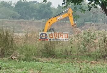 মঙ্গলকোটে কৃষি জমি খনন করে বালি লুটের অভিযোগ বীরভূমের বালি মাফিয়াদের বিরুদ্ধে