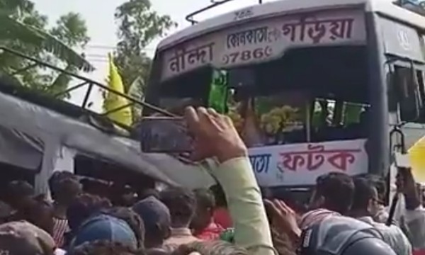 নন্দীগ্রামে বাস ও ট্রেকারের মুখোমুখি সংঘর্ষে মৃত ২, আহত অন্তত ১৮