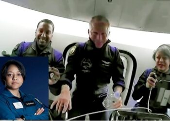 হিজাব ছাড়াই মহাকাশে সৌদি মহিলা মহাকাশচারী, মুসলিম মহিলাদের বিদ্রুপের মুখে তালিবান