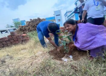 আউশগ্রামের স্বেচ্ছাসেবী সংস্থার উদ্যোগে পালিত হল বিশ্ব পরিবেশ দিবস