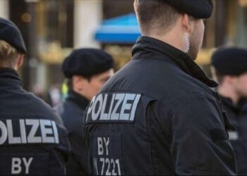 সিরিয়ায় আইএসআইএসকে অর্থায়নে সহায়তা করার অভিযোগে ৪ মহিলাসহ ৭ জনকে গ্রেফতার করল জার্মান পুলিশ