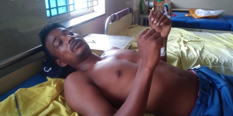 অভিশপ্ত করমণ্ডল এক্সপ্রেস ট্রেনের জখম যাত্রীদের উদ্ধার কাজে হাত লাগানো জিয়ারুল শোনালেন ট্রেন যাত্রীদের সম্পদ লুটের কথা