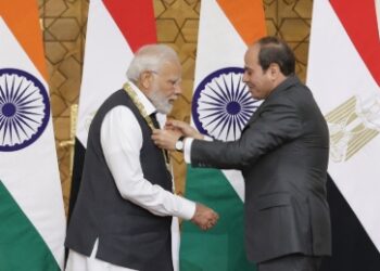 মিশরের সর্বোচ্চ রাষ্ট্রীয় সম্মান ‘অর্ডার অফ দ্য নাইল’ দিয়ে সম্মানিত করা হল প্রধানমন্ত্রী নরেন্দ্র মোদীকে