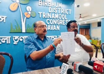 বীরভূমে দলীয় নির্দেশ অমান্যের অভিযোগে ৩০ তৃণমূল কর্মীকে বহিষ্কার