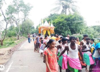 রথযাত্রার আনন্দে মেতে উঠল পাণ্ডবেশ্বরের গোগলা গোঁসাই গ্রাম