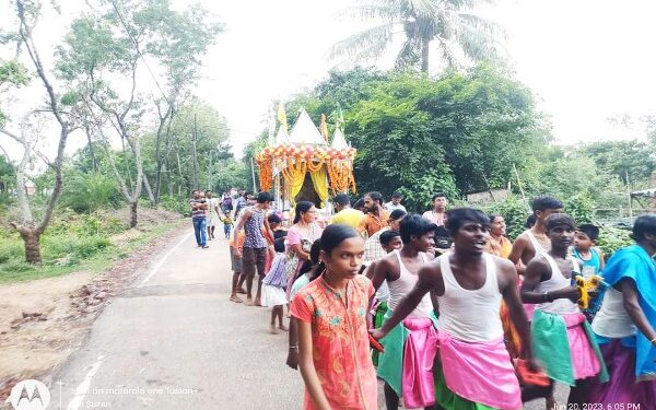 রথযাত্রার আনন্দে মেতে উঠল পাণ্ডবেশ্বরের গোগলা গোঁসাই গ্রাম