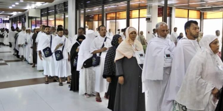 সৌদি আরবে হজ করতে গিয়ে ৮ বাংলাদেশীর মৃত্যু