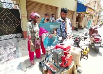 বাংলার প্রকল্পকে অনুকরণ করে বর্ধমানে ব্যবসায় নেমে সাফল্য পেলো যোগী রাজ্যের যুবক