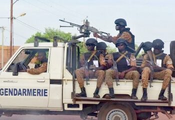 বুরকিনা ফাসোতে ২০ লক্ষ মানুষকে গৃহহীন করেছে আল-কায়েদা ও আইএসআইএস