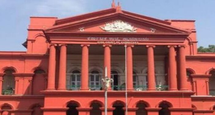 অবৈধ সম্পর্ক ধরে ফেলায় স্বামীর বিরুদ্ধে ধর্ষণের অভিযোগে মামলা করলেন স্ত্রী