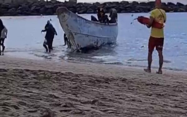 স্পেনের ক্যানারি দ্বীপপুঞ্জে আটলান্টিক মহাসাগরে নৌকা ডুবির ঘটনায় অন্তত ৩০ জনের মৃত্যু