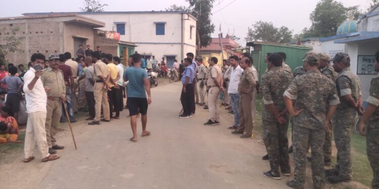 আউশগ্রামে ৬ বছরের আদিবাসী শিশুকন্যাকে যৌন নির্যাতন, আটক ৫০ বছরের প্রৌঢ়