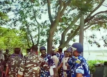 মনোনয়ন জমা দেওয়া ঘিরে ভাঙড়ে দেদার বোমাবাজি