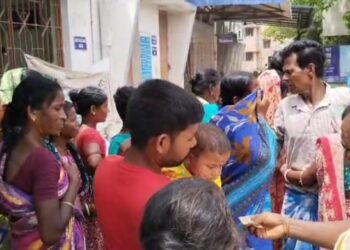 টেবিল ফ্যান লাগাতে গিয়ে বিদ্যুৎস্পৃষ্ট হয়ে মৃত্যু বৃদ্ধার