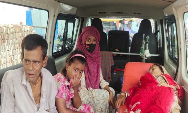 মোবাইল চোর অপবাদ দিয়ে হিন্দু পরিচারিকার উপর অমানবিক নির্যাতন বাংলাদেশে