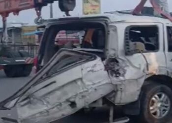 মদের গাড়ি ধাওয়া করতে গিয়ে ডিভাইডারে ধাক্কা, ৩ পুলিশ ইনফর্মারের মৃত্যু, আহত ৪