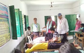 রক্তদান শিবিরের আয়োজন করল গুসকরার মহরম উদযাপন কমিটি