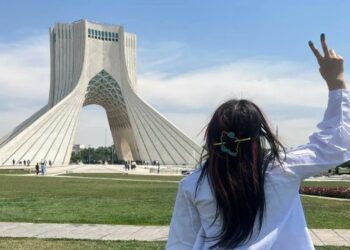 ইরানে ইসলাম ধর্ম ত্যাগের প্রবণতা বাড়ছে, ৭ দিনে ৫ শহর জুড়ে ৫০ জনের বেশি খ্রিস্টান ধর্মান্তরিত গ্রেফতার