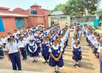 বিভিন্ন অনুষ্ঠানের মধ্য দিয়ে ডা: বিধানচন্দ্র রায়কে শ্রদ্ধা জানালো কাঁকসার প্রাথমিক বিদ্যালয়