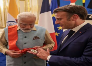 সর্বোচ্চ ফরাসি সম্মান দিয়ে সম্মানিত করা হল প্রধানমন্ত্রী নরেন্দ্র মোদীকে