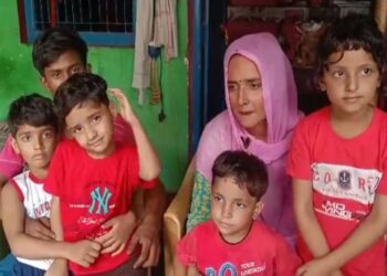 সীমা গুলাম হায়দারকে ফিরিয়ে না দিলে পাকিস্তানের মন্দিরে হামলার হুমকি জিহাদিদের