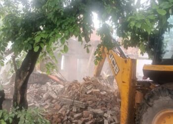 মধ্যপ্রদেশের মাইহারে কিশোরীকে গনধর্ষণে দুই অভিযুক্তের বাড়িতে চললো বুলডোজার