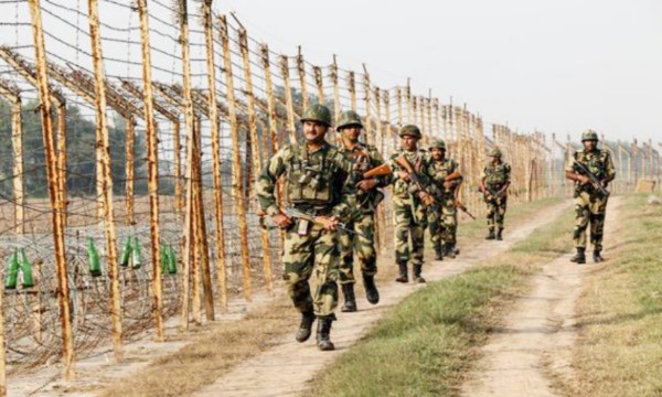 পুঞ্চে রাতভর বন্দুকযুদ্ধে ৪ পাকিস্তানি সন্ত্রাসবাদী খতম