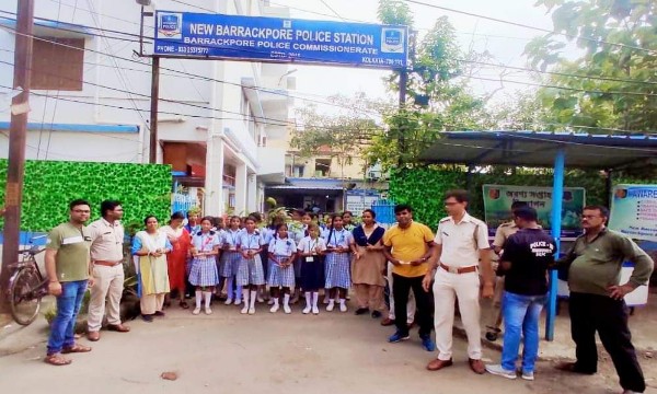 নিউ ব্যারাকপুর থানার উদ্যোগে পালিত হলো অরণ্য সপ্তাহ