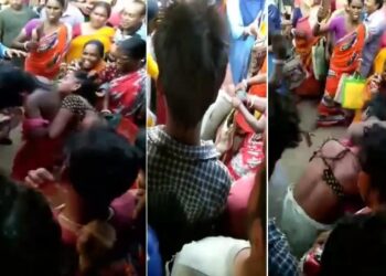 পশ্চিমবঙ্গের ‘দূর্গা-কালী’দের করুন পরিনতি, মালদায় দুই আদিবাসী মহিলাকে নগ্ন করে জুতো পেটা করল উন্মত্ত জনতা