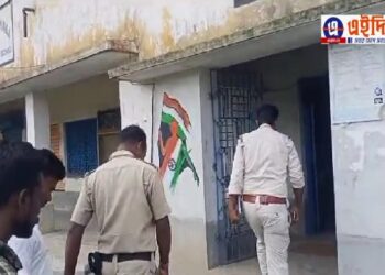 চোরের কান্ড : স্কুলে অডিড সংক্রান্ত নথি না পেয়ে চা-বিস্কুট খেয়ে মিডডে মিলের পোস্ত,তেল ও মশলা নিয়ে চম্পট