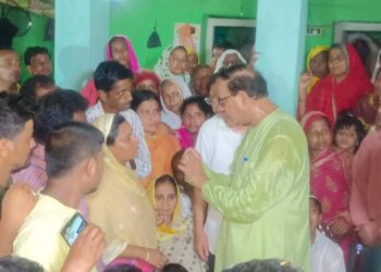 আউশগ্রামে দলীয় কর্মী খুনের ঘটনায় মূল অভিযুক্তকে গ্রেফতার না হলে আদালতে যাওয়ার হুঁশিয়ারি দিলেন মহম্মদ সেলিম