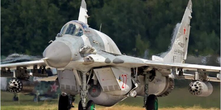 চীন-পাকিস্থানকে রুখতে জম্মু- কাশ্মীরে মোতায়েন করা হল মিগ- ২৯ আপগ্রেড যুদ্ধবিমান