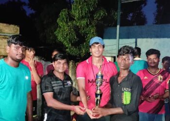 কাঁকসায় একদিনের ফুটবল প্রতিযোগিতায় বিজয়ী চাপাডাঙ্গা আদিবাসী সবুজ সংঘ