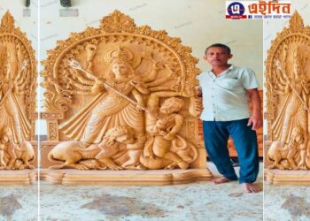 মাটির নয়, কাটোয়ার কাঠশিল্পীর তৈরি কাঠের দুর্গা প্রতিমাই পূজিত হবে মালয়েশিয়ায়