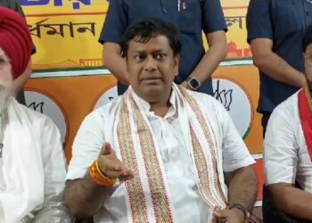 “সৌরভ গাঙ্গুলিকে স্পেনে নিয়ে গিয়ে শিল্পের ঘোষণা করিয়ে বোকা বানাচ্ছেন মুখ্যমন্ত্রী” : সুকান্ত মজুমদার