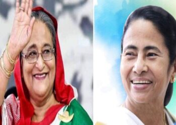 শেখ হাসিনাকে কলকাতায় আসার আমন্ত্রণ জানালেন মমতা ব্যানার্জি
