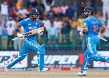 জোড়া সেঞ্চুরি করে পাকিস্তানের সামনে ৩৫৬ রানের লক্ষ্য রাখল ভারত