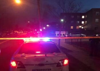 ওয়াশিংটনে হোয়াইট হাউসের কাছে বন্দুকবাজের হামলায় নিহত ২ মহিলা ও এক কিশোর