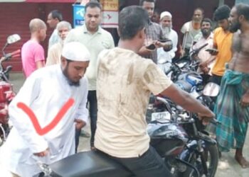 জ্বিন ছাড়ানোর নামে ঘরের আলো নিভিয়ে বধূকে ধর্ষণ,গ্রেফতার মসজিদের ইমাম