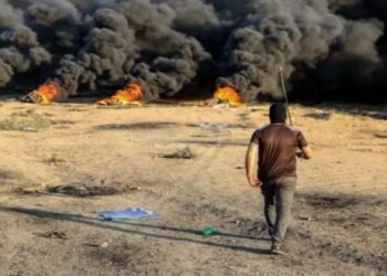 গাজা উপত্যকায় হামাসের তিনটি সামরিক অবস্থানে ড্রোন, ট্যাঙ্ক এবং হেলিকপ্টারে হামলা চালালো আইডিএফ