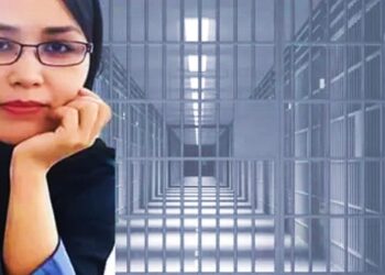 বিক্ষোভকারী মহিলাকে ১৬ বছর কারাদণ্ডের সাজা দিল ইরানের আদালত